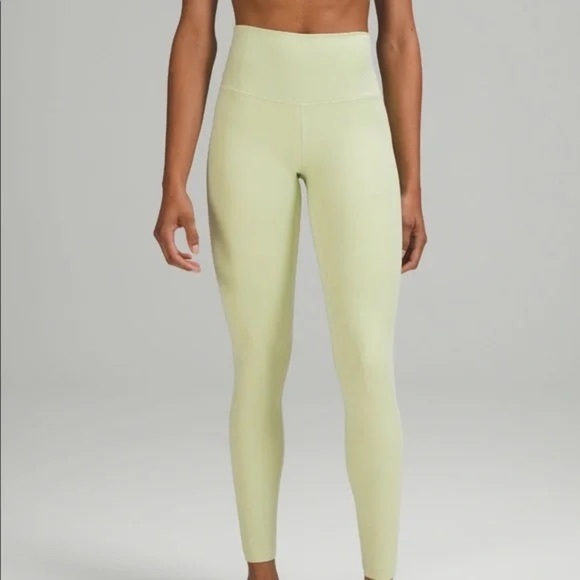 Lululemon Align HR Pant 25”- size 10 creamy mint - Picture 1 of 7
